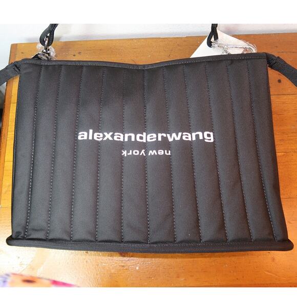 Alexander Wang black cloud quilted puffy elite tech shoulder bag - Picture 4 of 11
